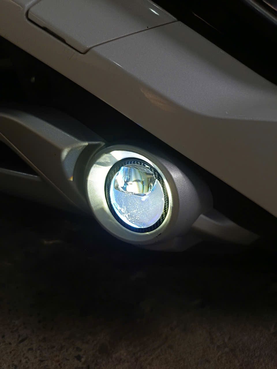 Bi gầm laser 3 màu Ledpro A9 Pro 2025